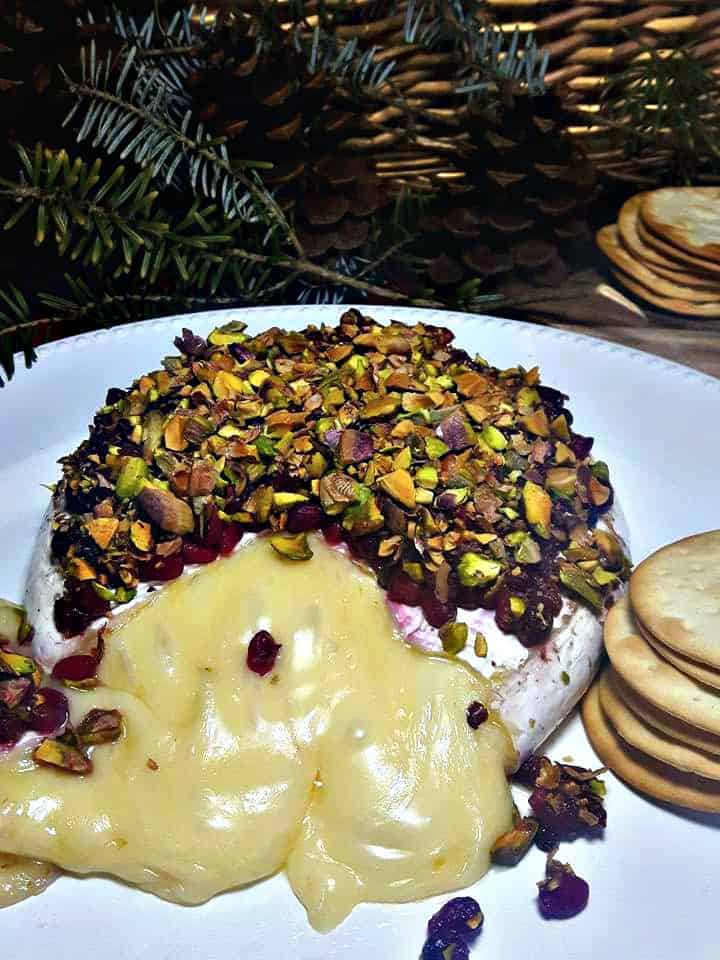 Baked Brie with Pistachios