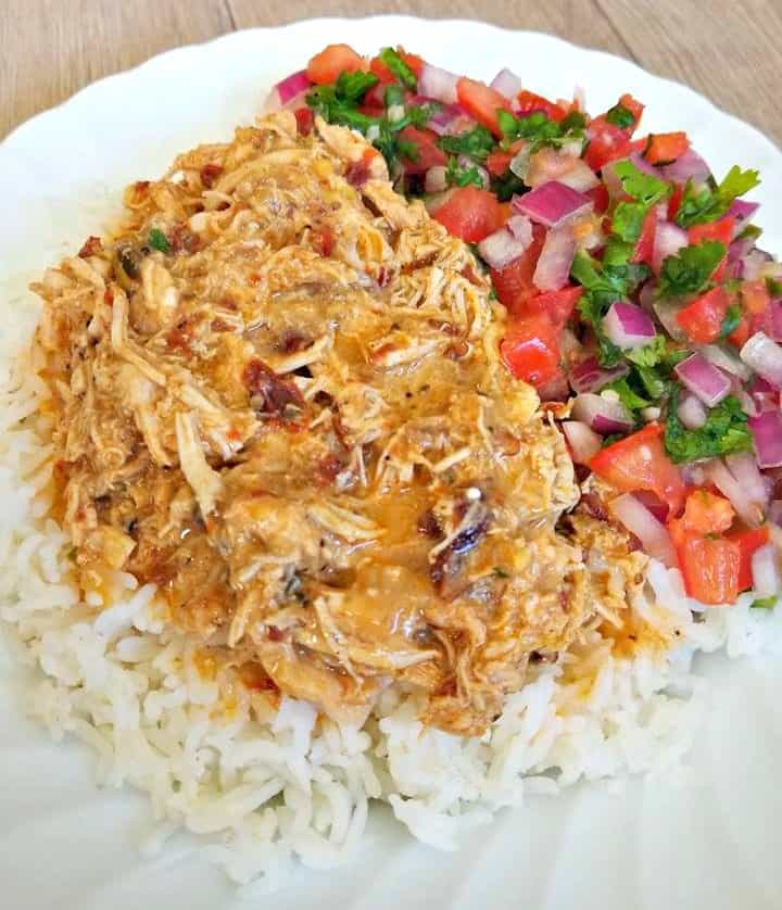 mexican pulled chicken with pico de gallo and rice