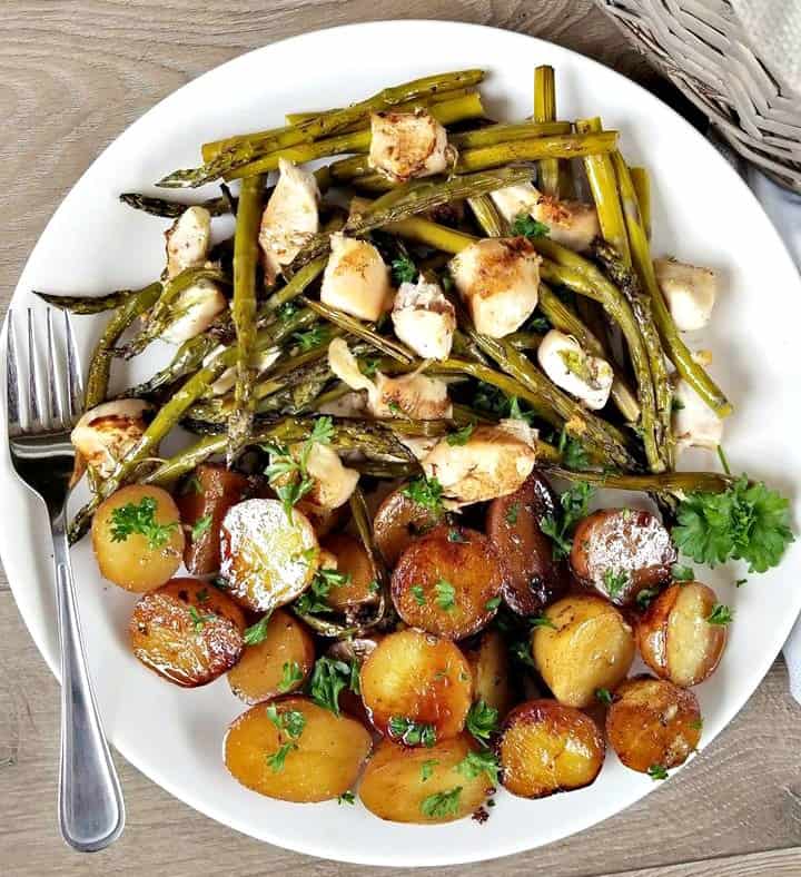 Balsamic Chicken with Roasted Vegetables