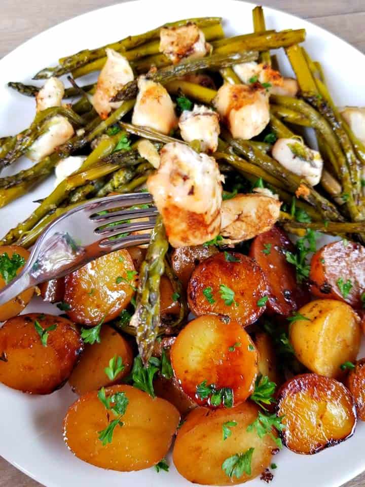 Balsamic Chicken with Roasted Vegetables