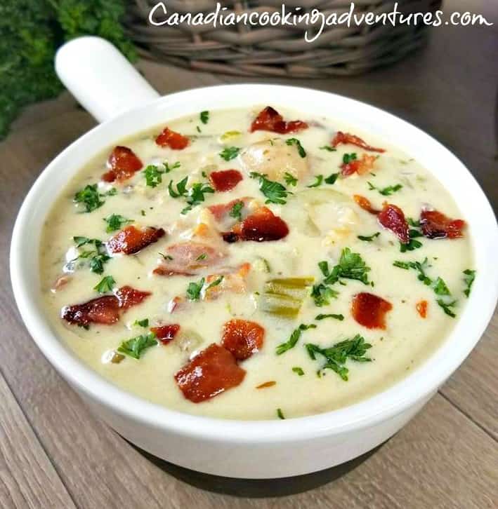 Creamy New England Clam Chowder is so creamy and delicious!