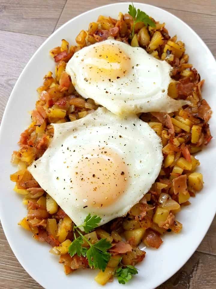 Eggs and Black Forest Ham Hash Browns