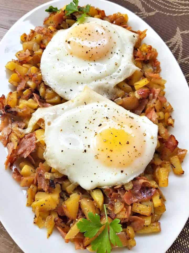 Eggs and Black Forest Ham Hash Browns