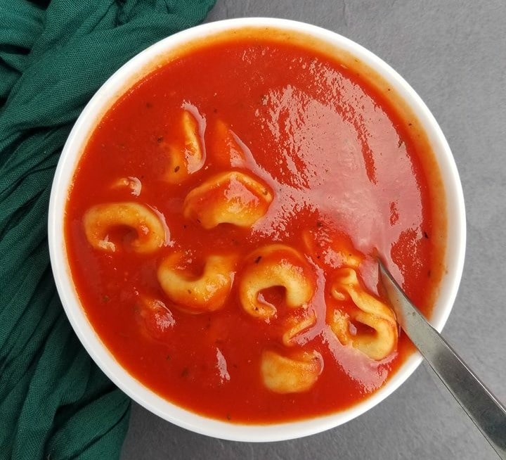 Easy Tomato Tortellini Soup