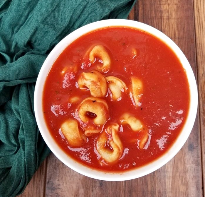 Easy Tomato Tortellini Soup