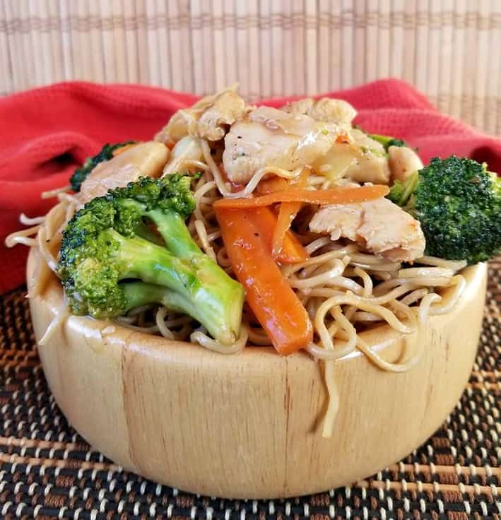 Easy Spicy Chicken Chow Mein