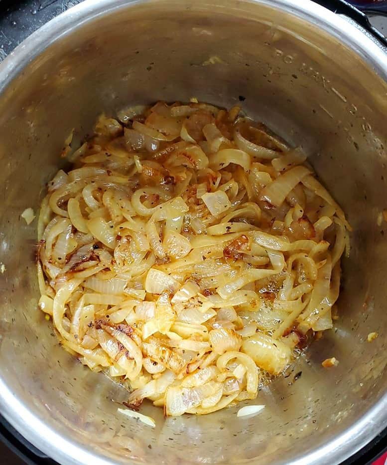 HOW TO MAKE FRENCH ONION SOUP INSTANT POT